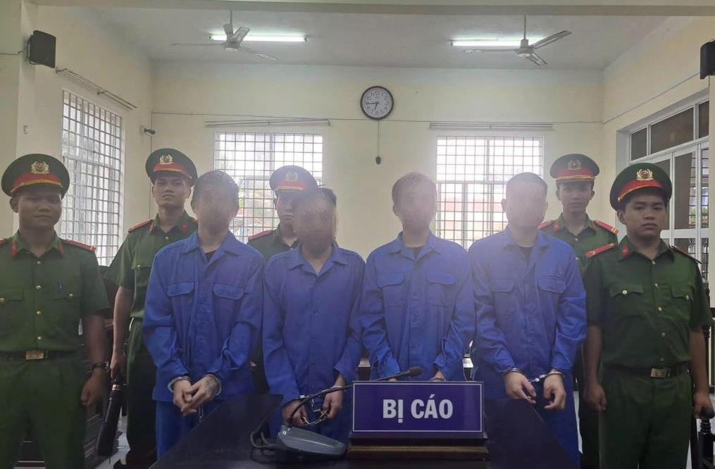 Con hư tại… cha
