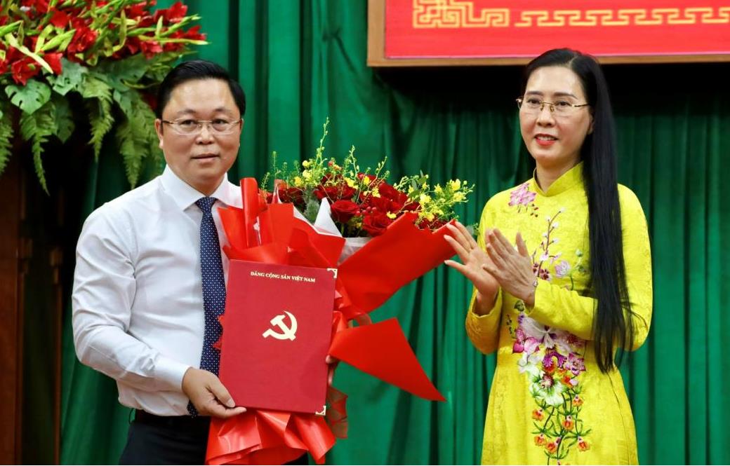 Đồng chí Lê Trí Thanh được bầu giữ chức Phó Bí thư Thành ủy, Chủ tịch UBND TP Huế