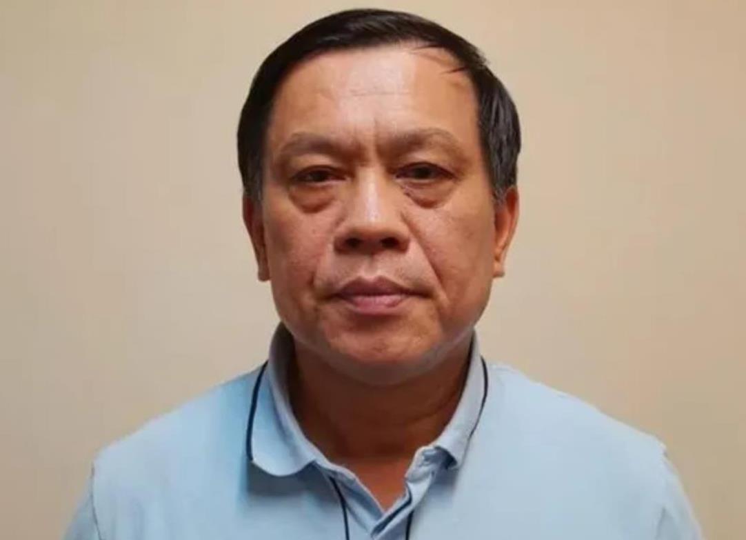 Lập giấy phép con để ép doanh nghiệp đưa hối lộ, cựu Thứ trưởng Nguyễn Bá Hoan cùng nhiều thuộc cấp bị truy tố