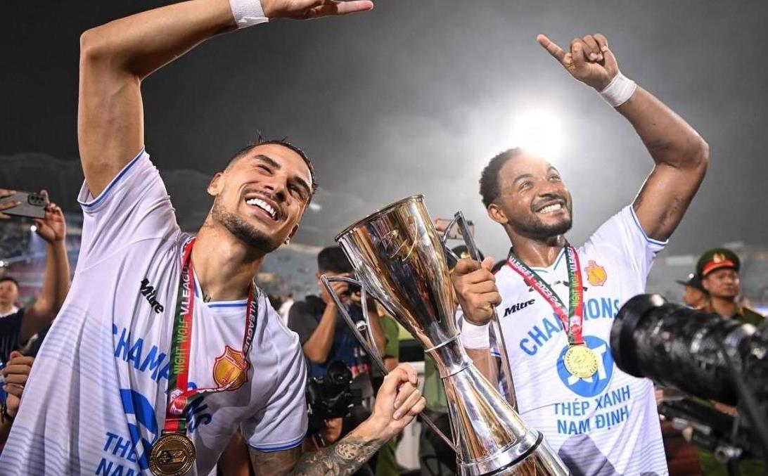 Đồng hành cùng Son và Hên