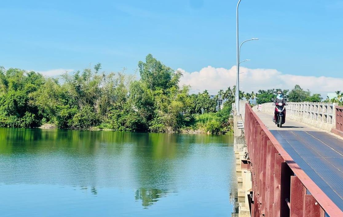 Tăng cường liên kết vùng, giảm áp lực hạ tầng giao thông