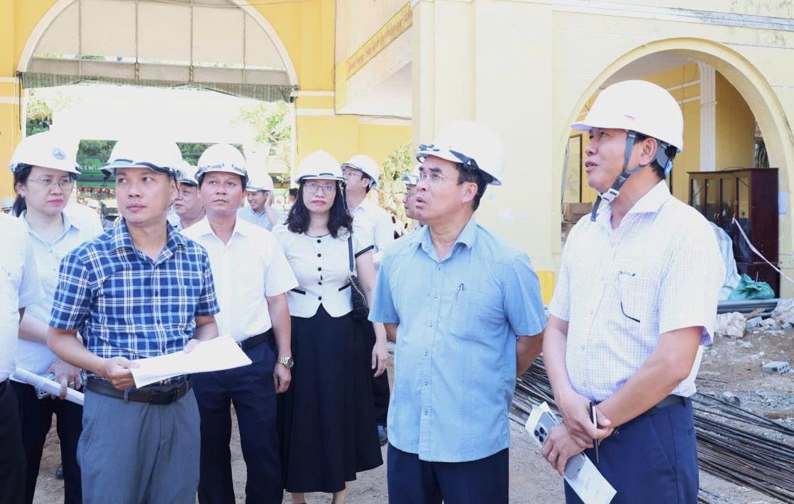 Lãnh đạo thành phố kiểm tra tiến độ các dự án trường học, yêu cầu đẩy nhanh thi công