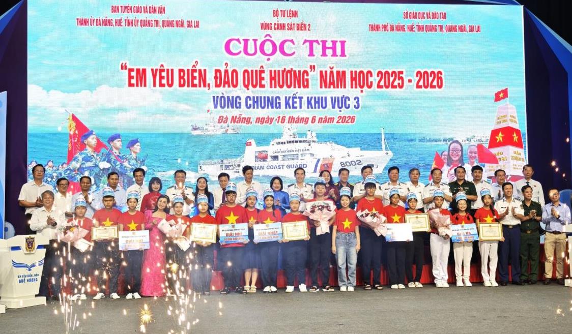 Sôi nổi chung kết Cuộc thi Em yêu biển, đảo quê hương
