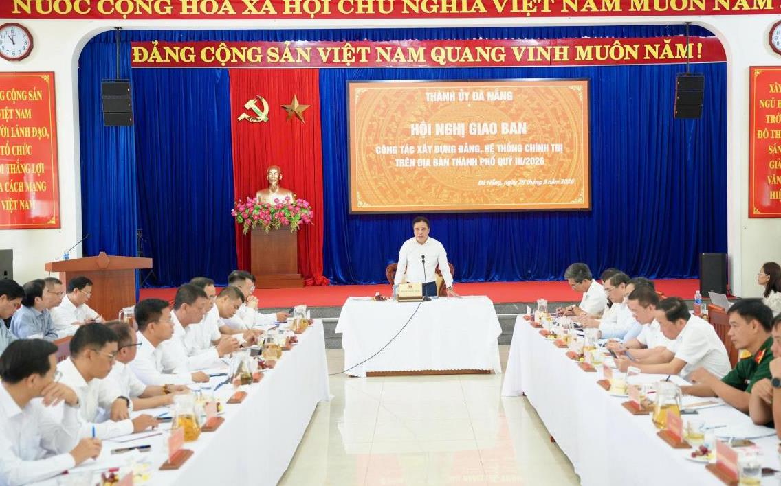 Tăng cường xây dựng Đảng, giữ vững an ninh cơ sở, tạo động lực phát triển thành phố