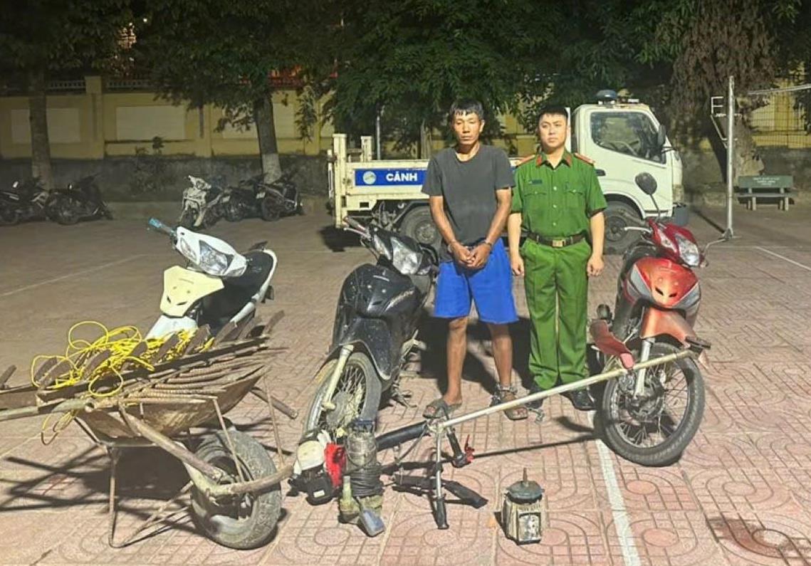 Đạo chích sa lưới