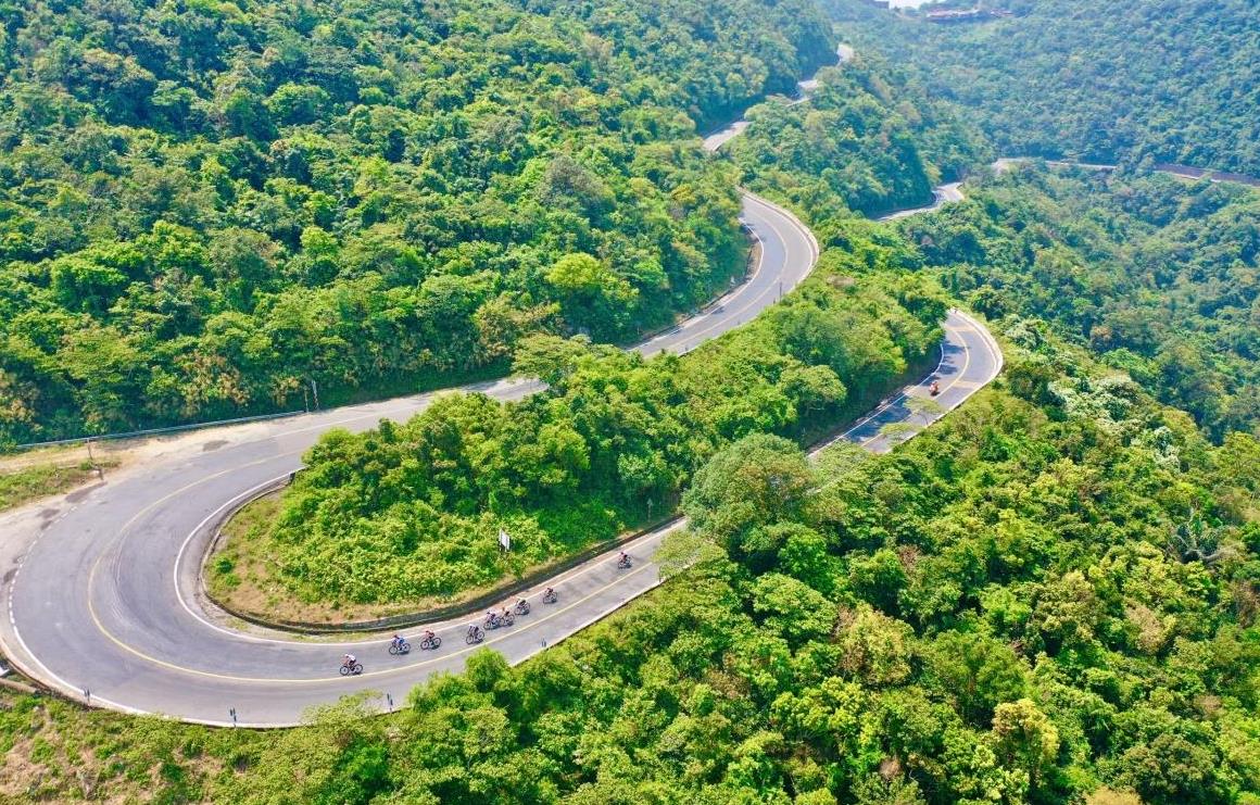 Chặng đua 113 km đầy kịch tính, cạnh tranh quyết liệt danh hiệu