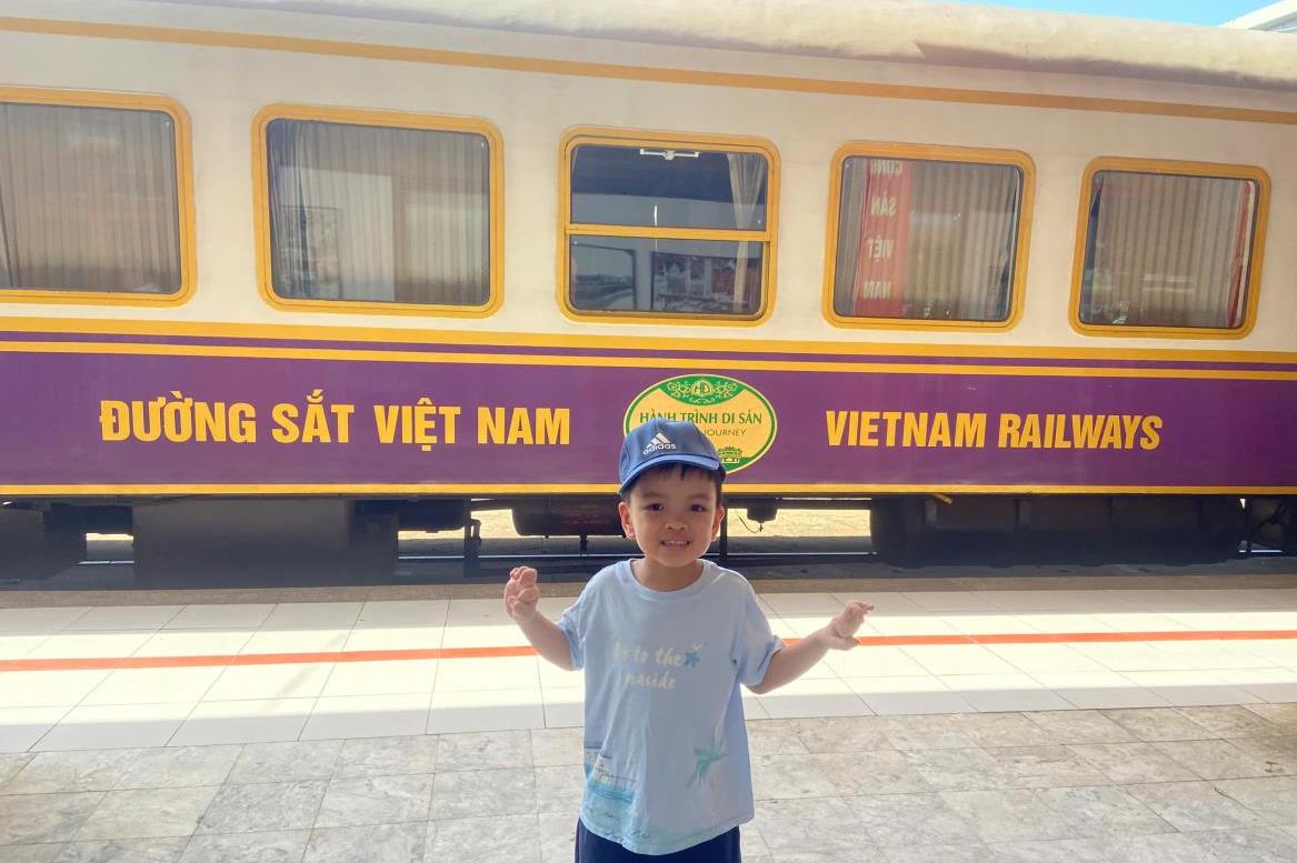 Trên chuyến tàu di sản, tìm lại giá trị của hành trình