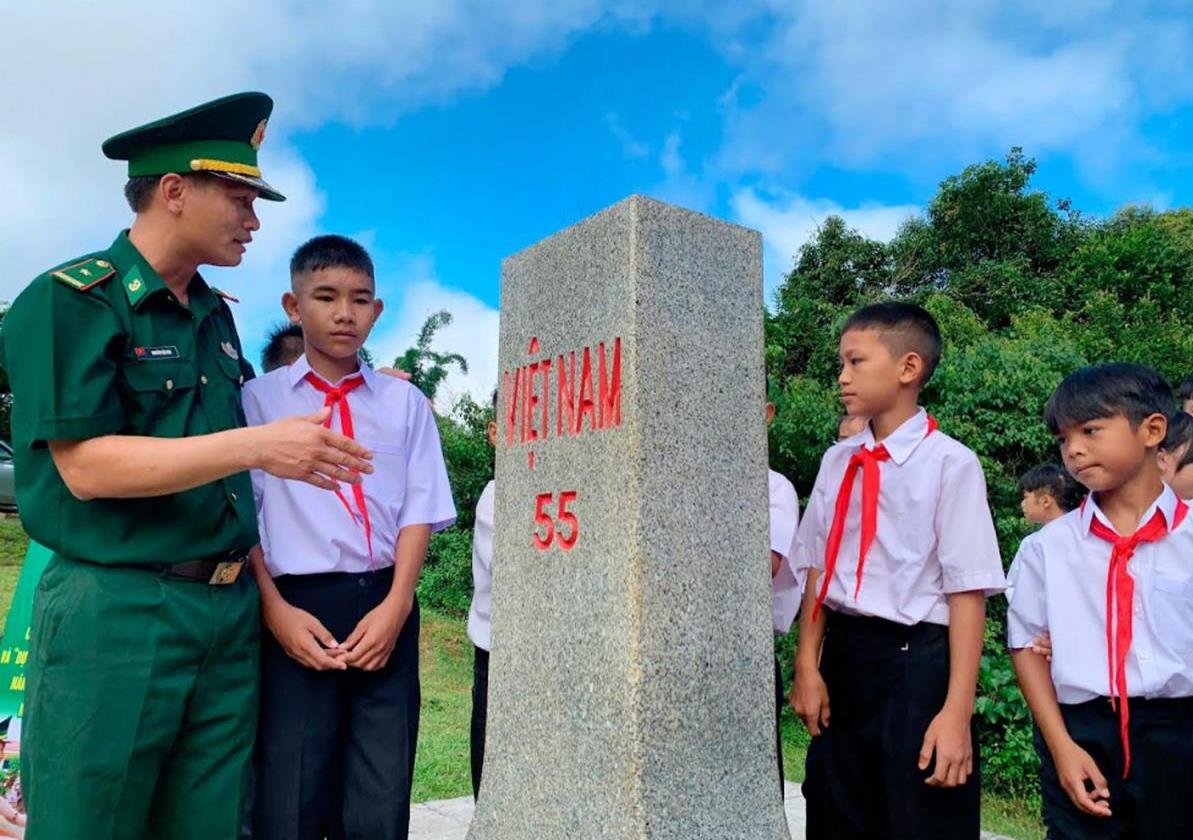 Khơi dậy niềm tự hào biên cương trong thế hệ trẻ