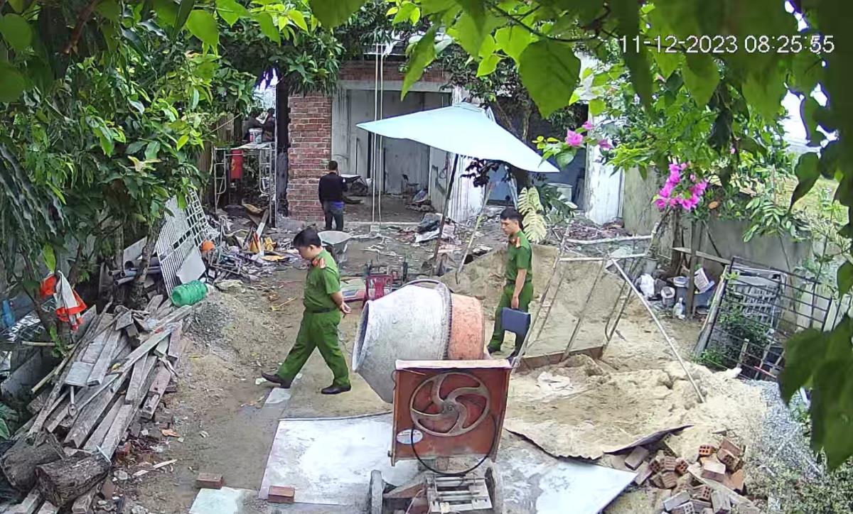 Hiện trường vụ trộm đang được Công an xác minh để điều tra.