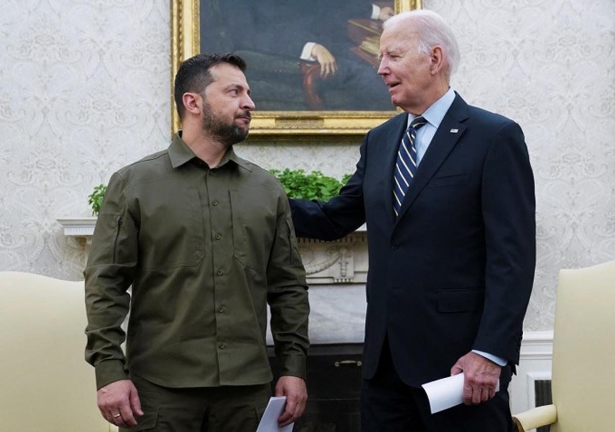 Tổng thống Mỹ Joe Biden (trái) tiếp người đồng cấp Ukraine Zelensky tại Nhà Trắng hôm 21-9. Ảnh: Reuters