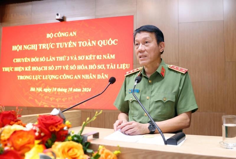 Đại tá Phan Văn Dũng chủ trì tại điểm cầu trực tuyến Công an TP Đà Nẵng.