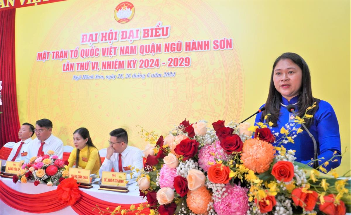 57 đại biểu tham gia Ủy ban Mặt trận Tổ quốc Việt Nam quận Ngũ Hành Sơn lần thứ VI, nhiệm kỳ 2024 – 2029 tại lễ ra mắt