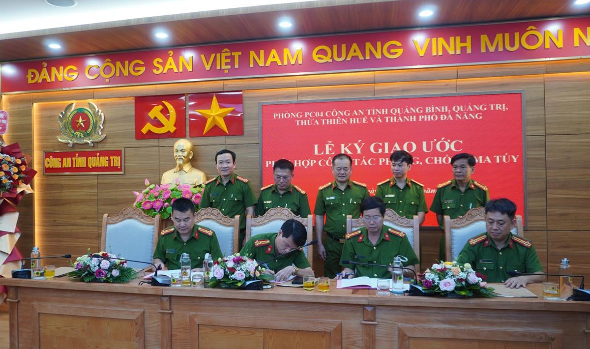 Công an tỉnh Quảng Trị bắt 1 vụ vận chuyển trái phép ma túy từ Quảng Trị đưa ra Quảng Bình.