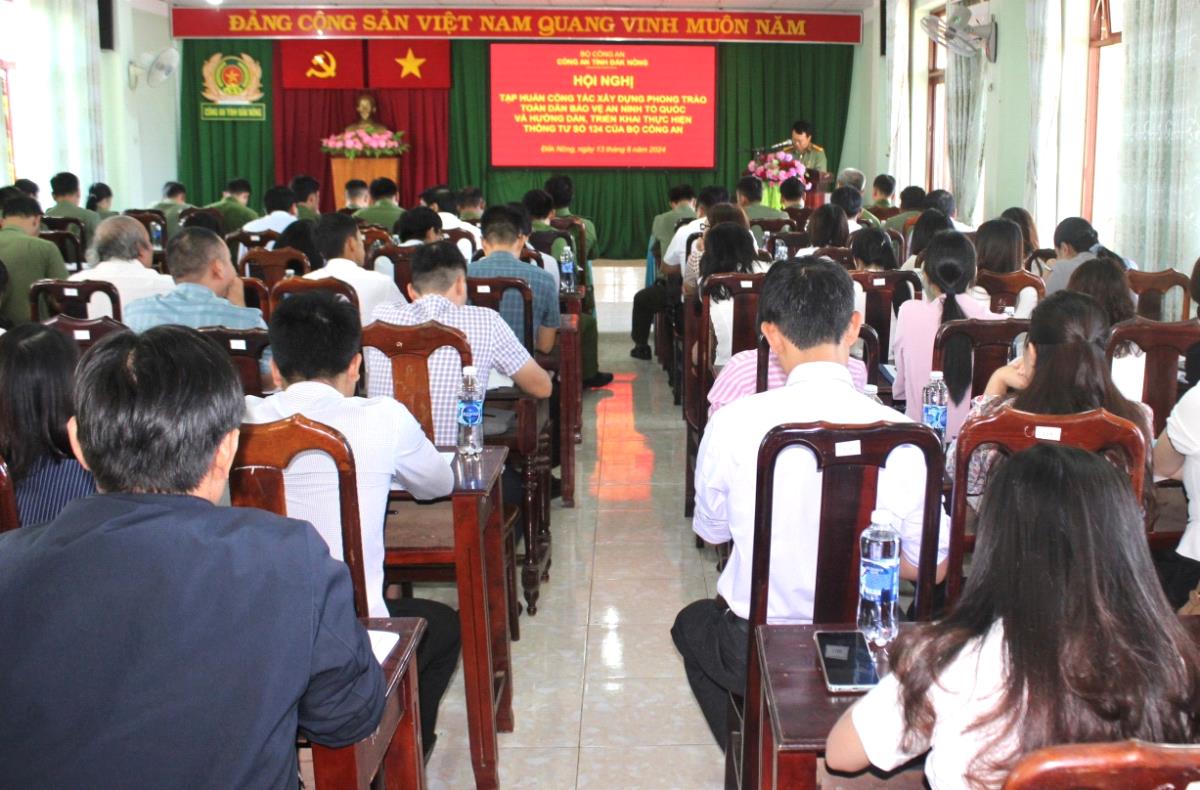 Các học viên tham gia tập huấn