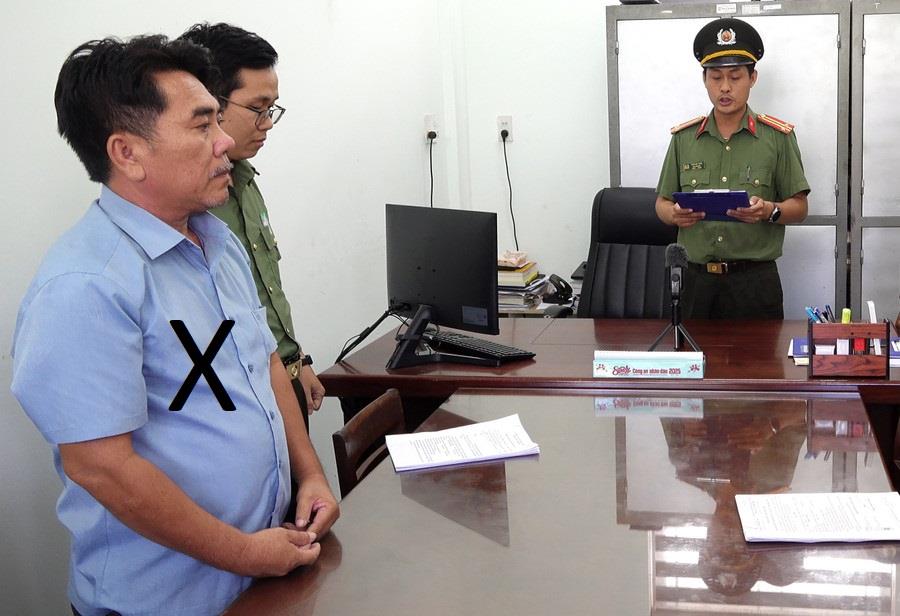 Cơ quan An ninh điều tra bắt tạm giam đối với Nguyễn Văn Tòng (x) và Võ Thị Phụng (x).