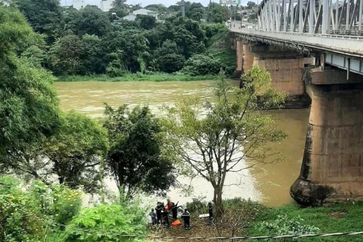 Cầu Sêrêpốk, nơi nghi vấn nữ sinh N.H.V.A. tự vẫn.v