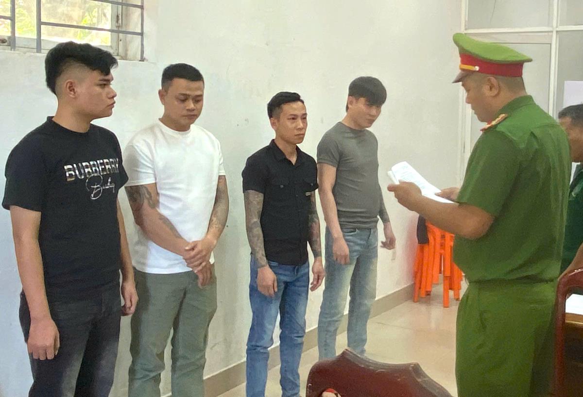 4 đối tượng bị khởi tố.