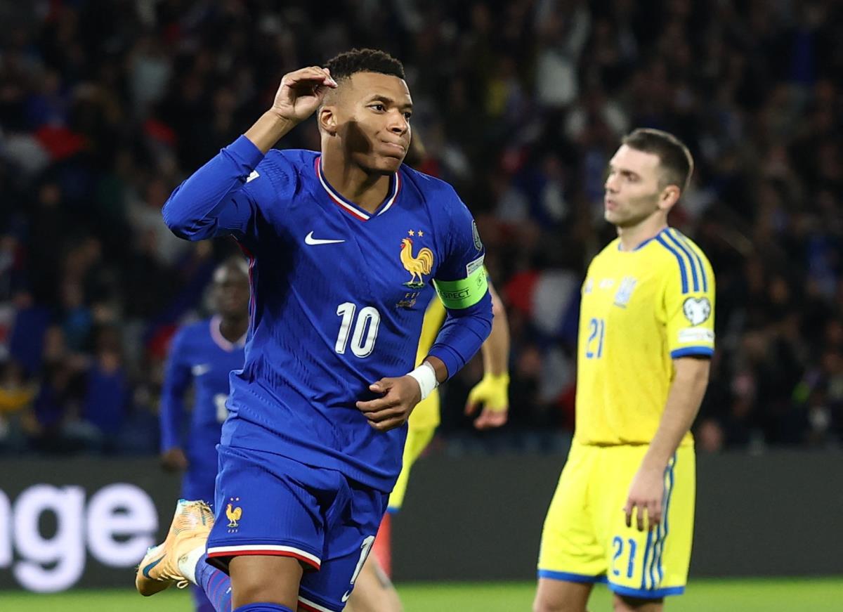 Mbappe ghi cú đúp bàn thắng vào lưới Ukraine, giúp đội tuyển Pháp giành vé dự World Cup 2026.