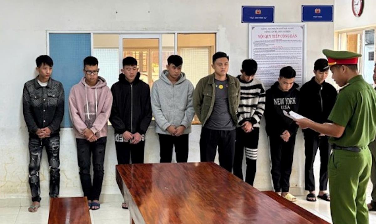 Các đối tượng bị khởi tố.