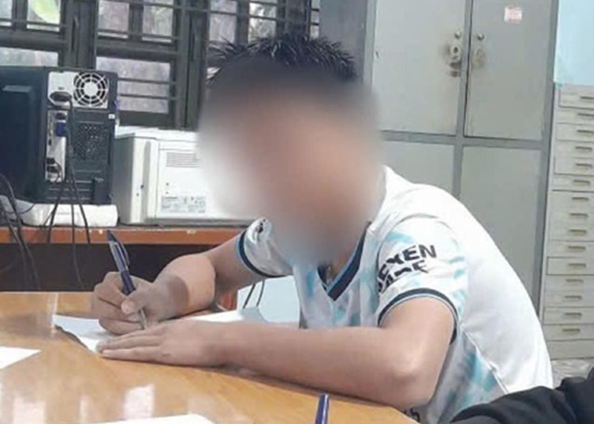 Em T.V.T và số pháo nổ tự chế.