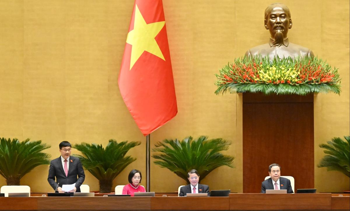 Quốc hội biểu quyết thông qua Nghị quyết về chủ trương đầu tư dự án đầu tư xây dựng đường cao tốc Vinh - Thanh Thuỷ.