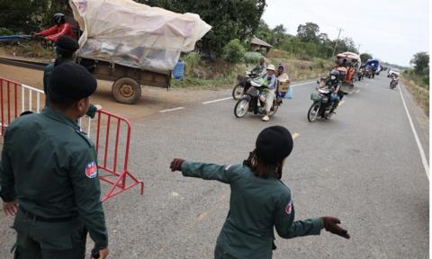 Người dân Campuchia sơ tán khỏi khu vực biên giới với Thái Lan xảy ra giao tranh