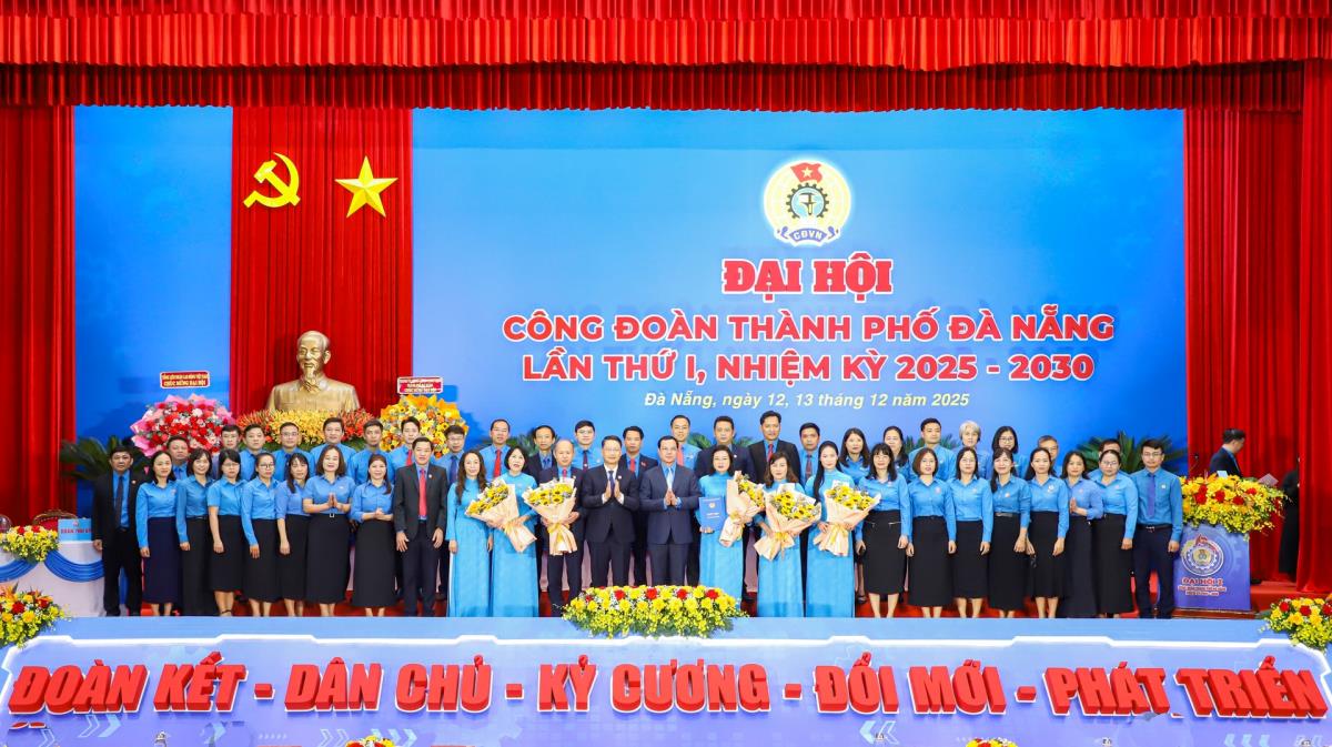 Ra mắt Ban Chấp hành Công đoàn thành phố Đà Nẵng nhiệm kỳ 2025 - 2030.