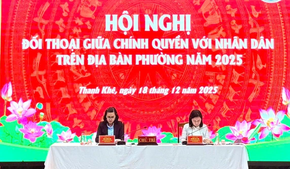Nhân dân phường Thanh Khê phát biểu tại buổi đối thoại với lãnh đạo địa phương.