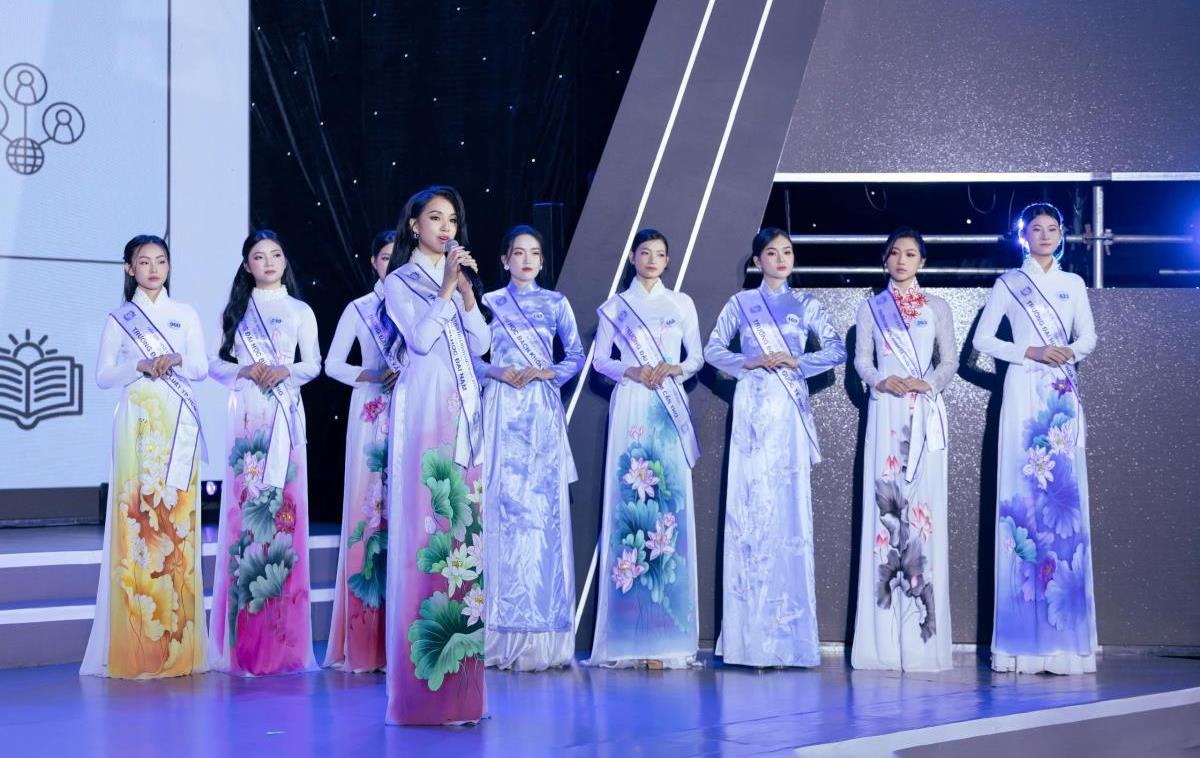 Hơn 386 triệu đồng được gây quỹ tại đêm gala Sinh viên nhân ái – Chắp cánh ước mơ