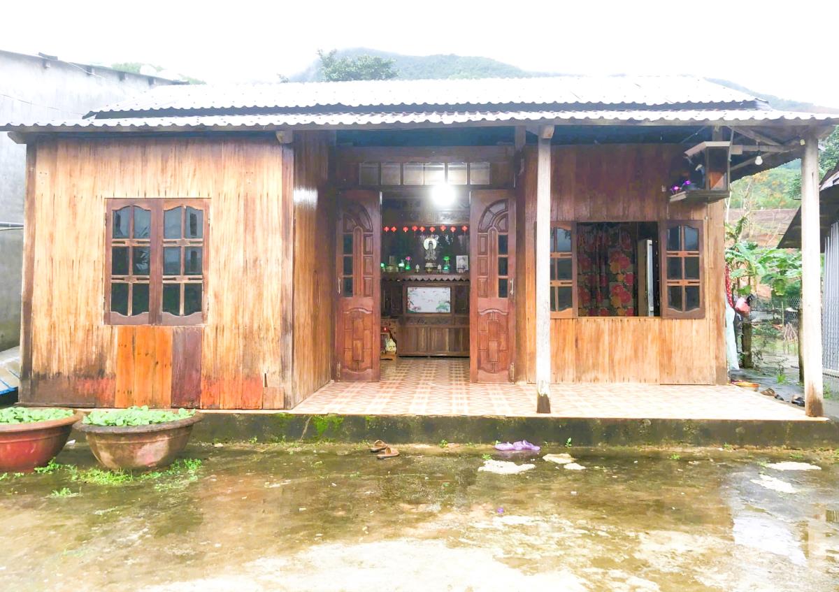 Một trong 7 căn nhà vừa hoàn thành việc sửa chữa, được bàn giao cho người dân.