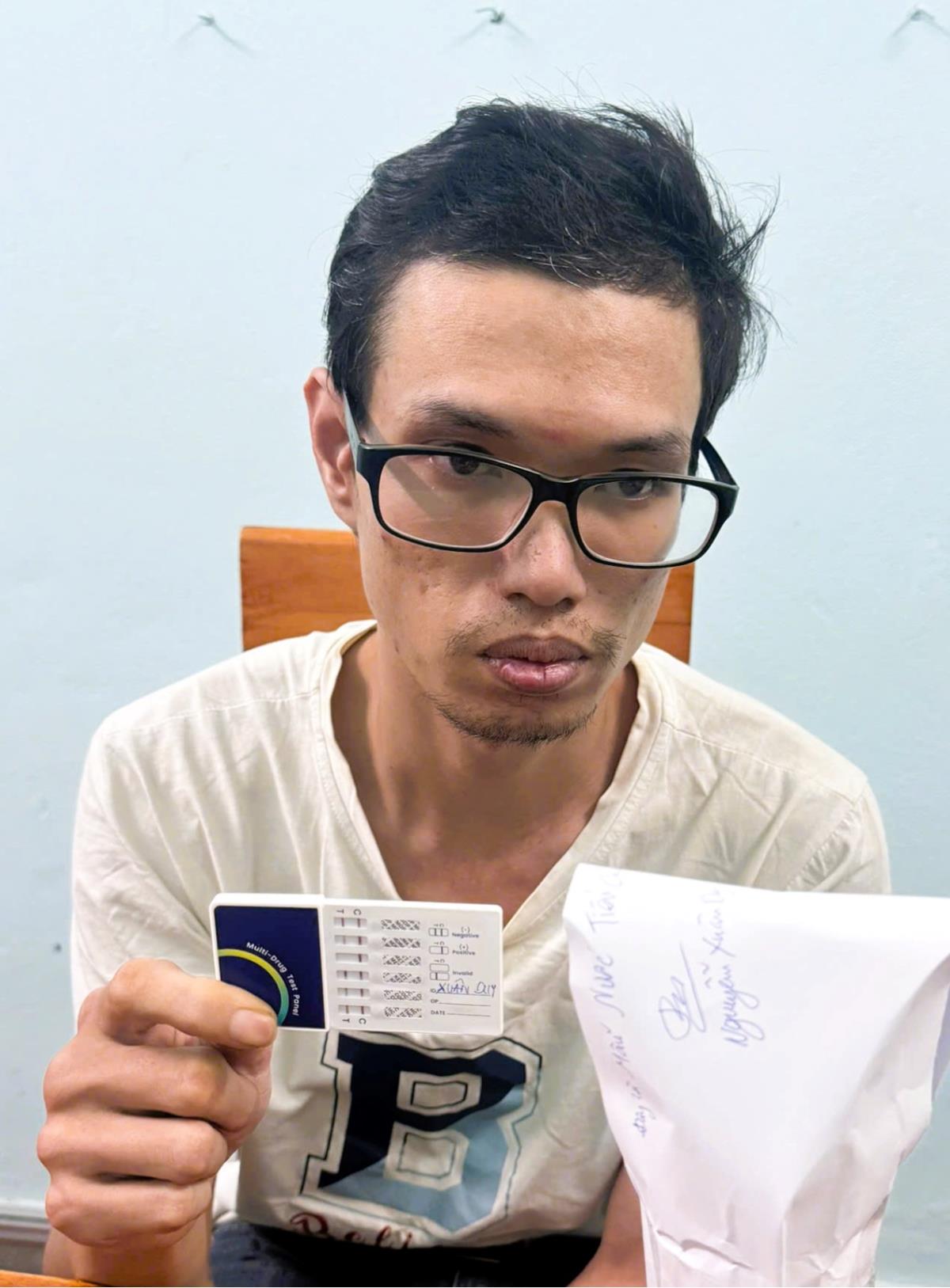 Đối tượng Triêm bị bắt quả tang.