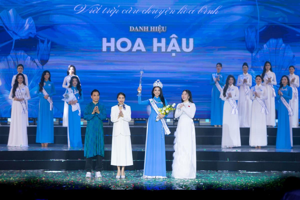 Thí sinh Nguyễn Phương Thanh đăng quang Hoa hậu Sinh viên Hòa bình Việt Nam 2025.