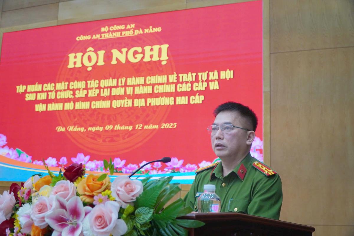 Đại tá Nguyễn Văn Tăng phát biểu tại Hội nghị.