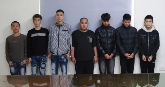 Nhóm các đối tượng bị Cơ quan Công an bắt giữ.