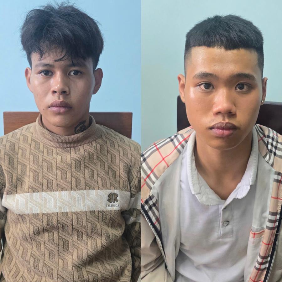 Hai đối tượng Sơn (trái) và Sang bị bắt giữ.