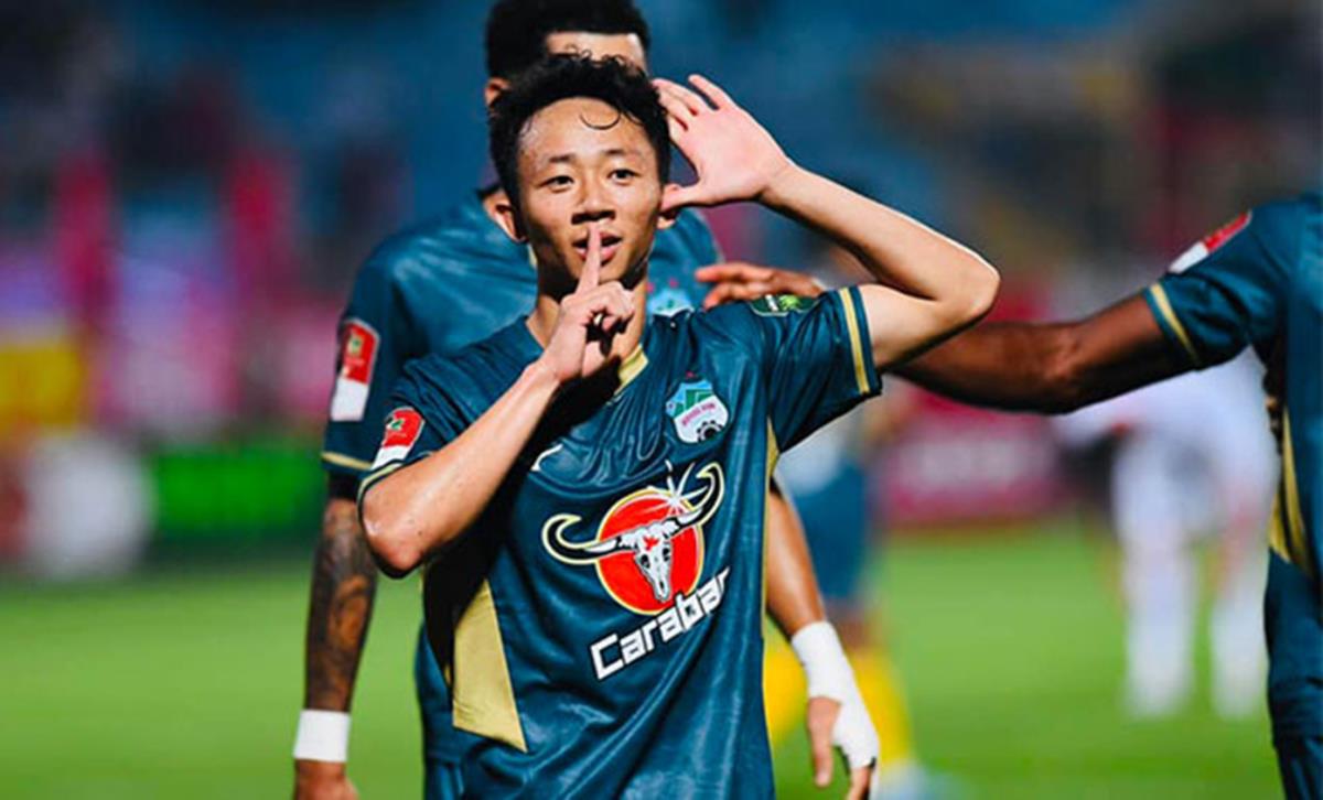 Châu Ngọc Quang được cho sẽ rời HAGL khi mùa giải 2024/25 kết thúc.
