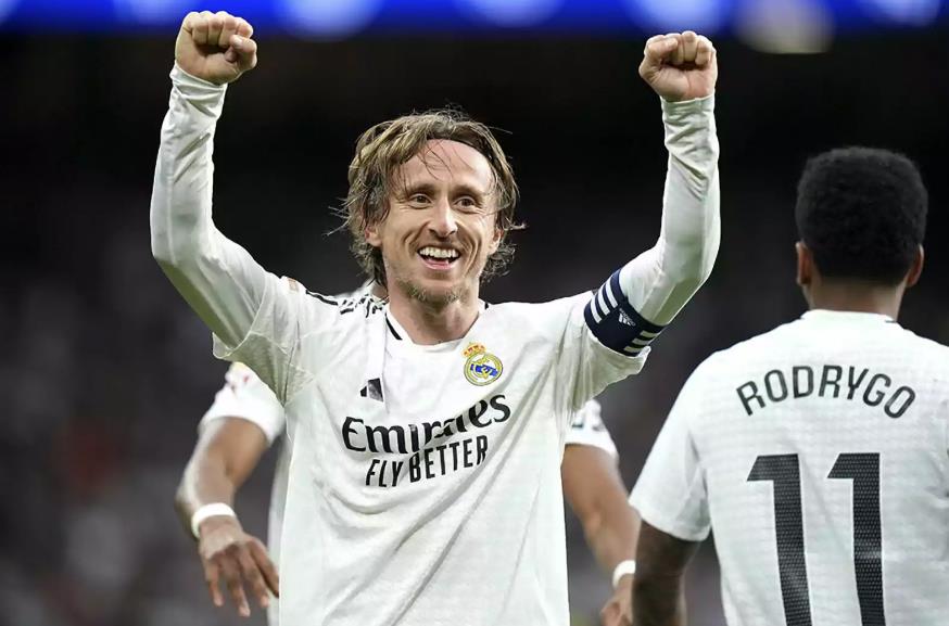 Luka Modric vẫn muốn trung thành với Real Madrid.