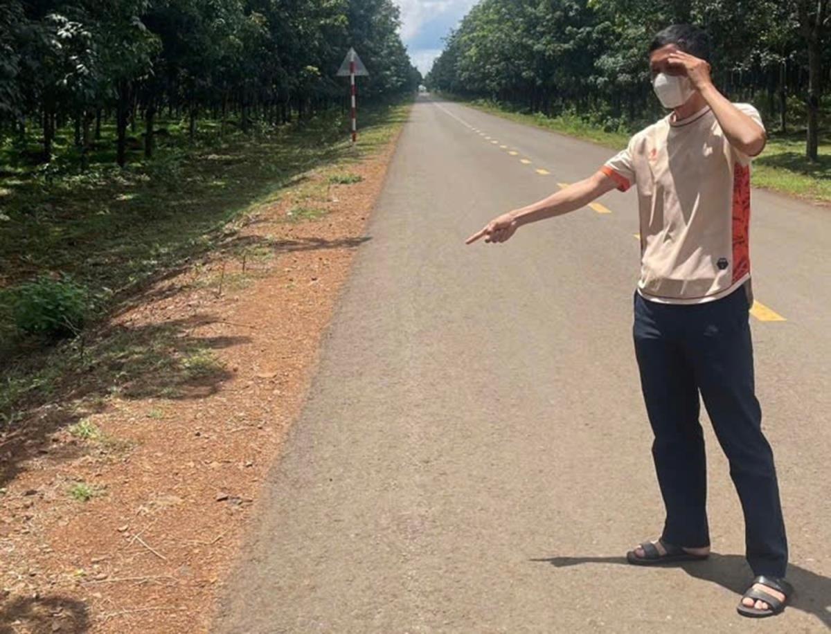 C.V.P tại đoạn đường mà đối tượng trình báo bị cướp tiền.