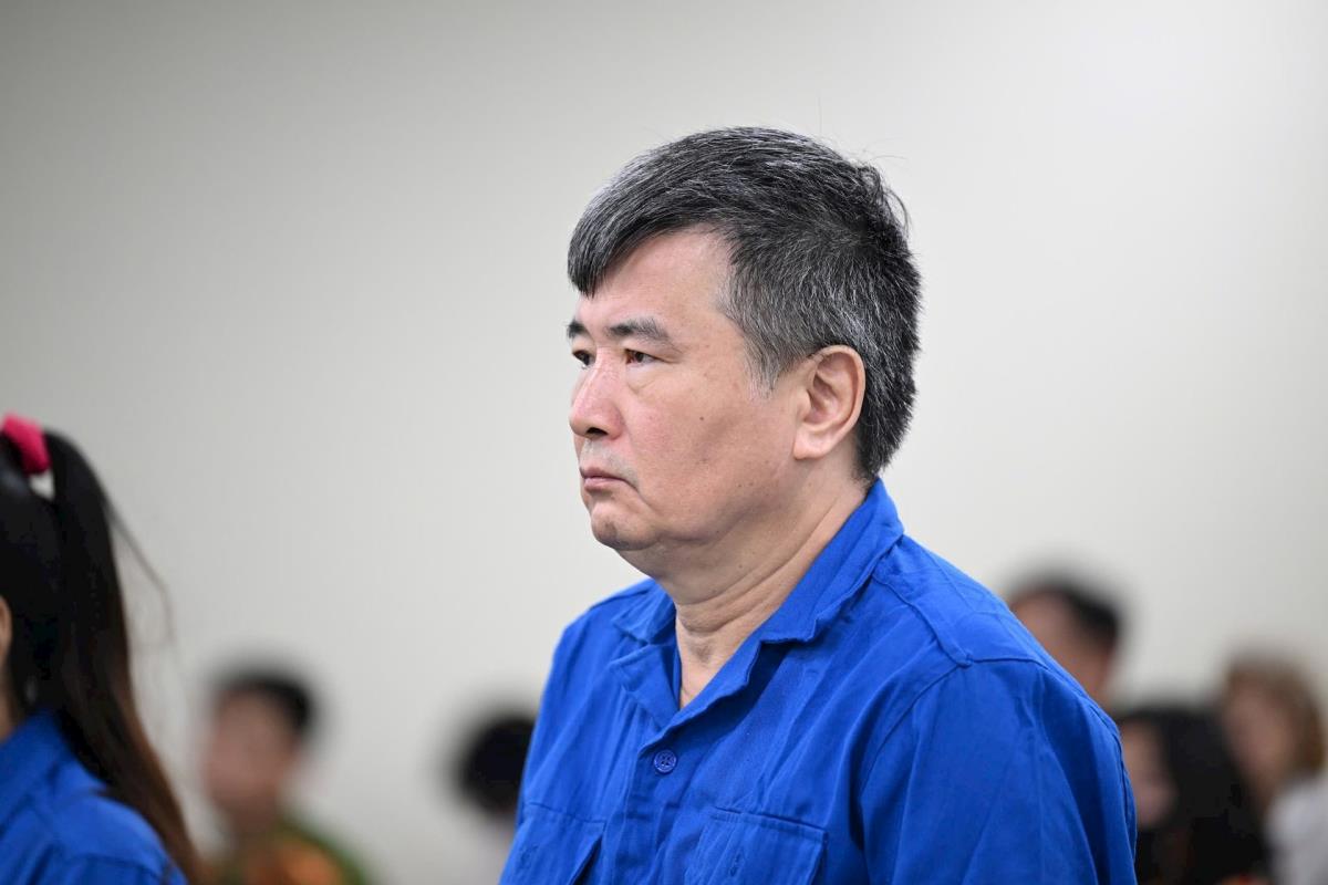 Các bị cáo tại phiên tòa.