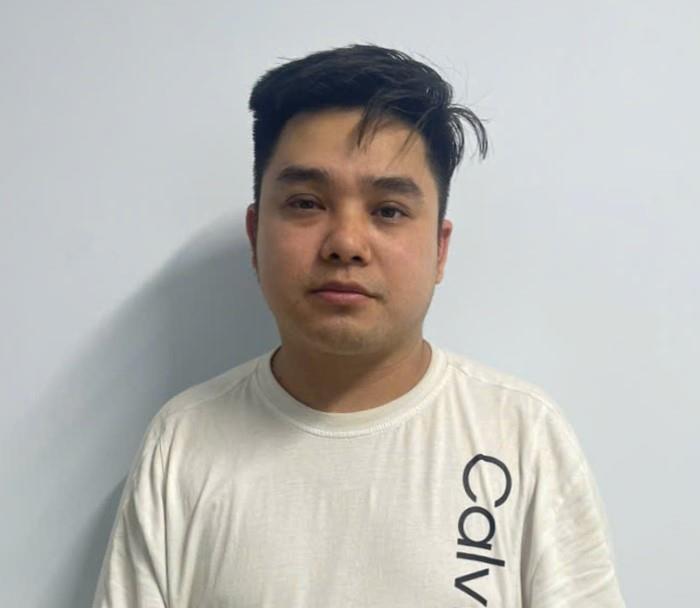 Tống đạt quyết định bắt tạm giam Nguyễn Văn Thành