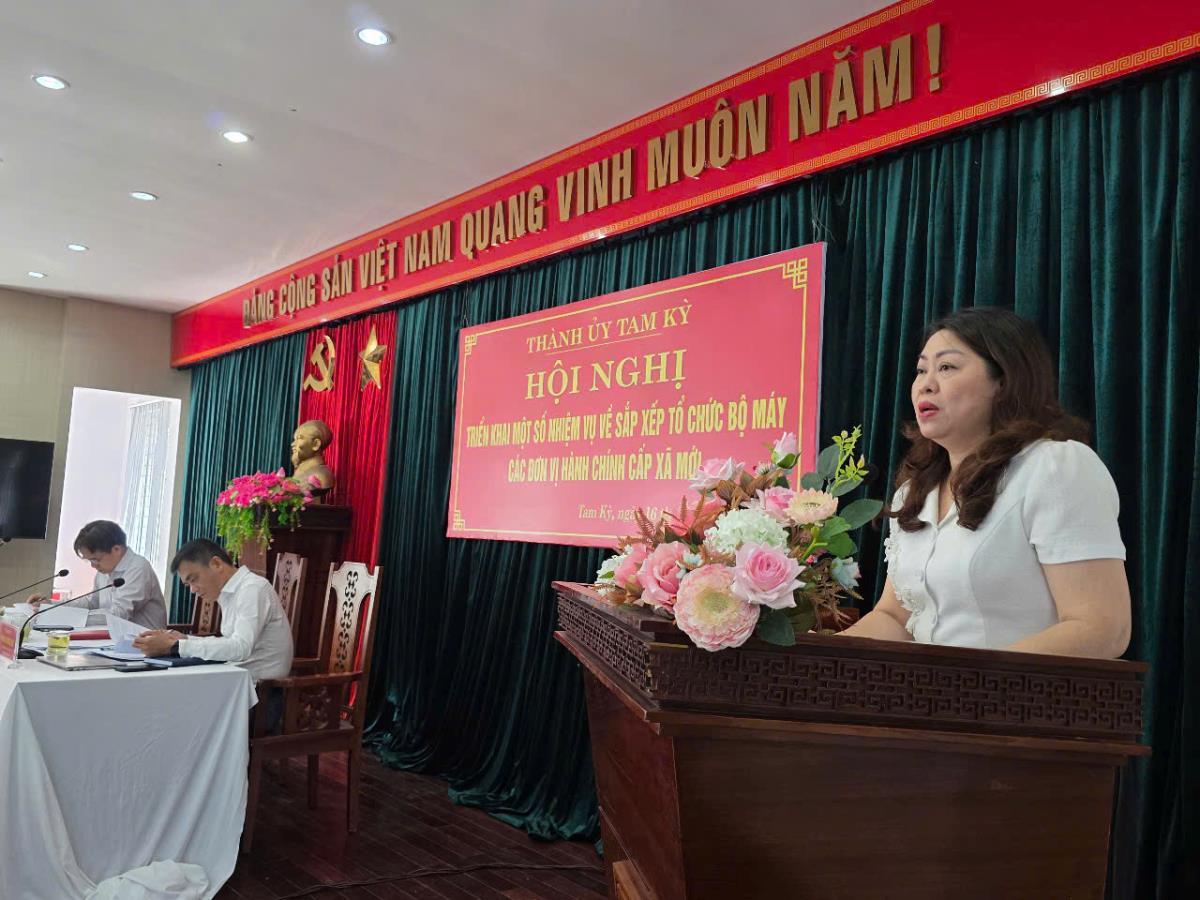 Quang cảnh hội nghị.