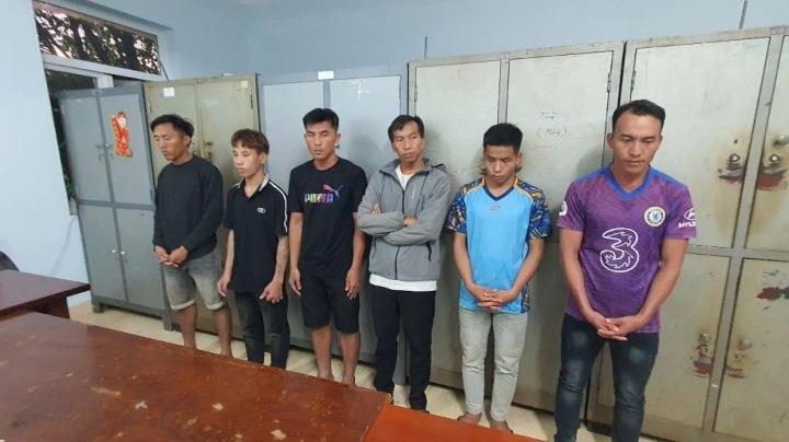 6 đối tượng bị bắt tạm giam trong vụ án.