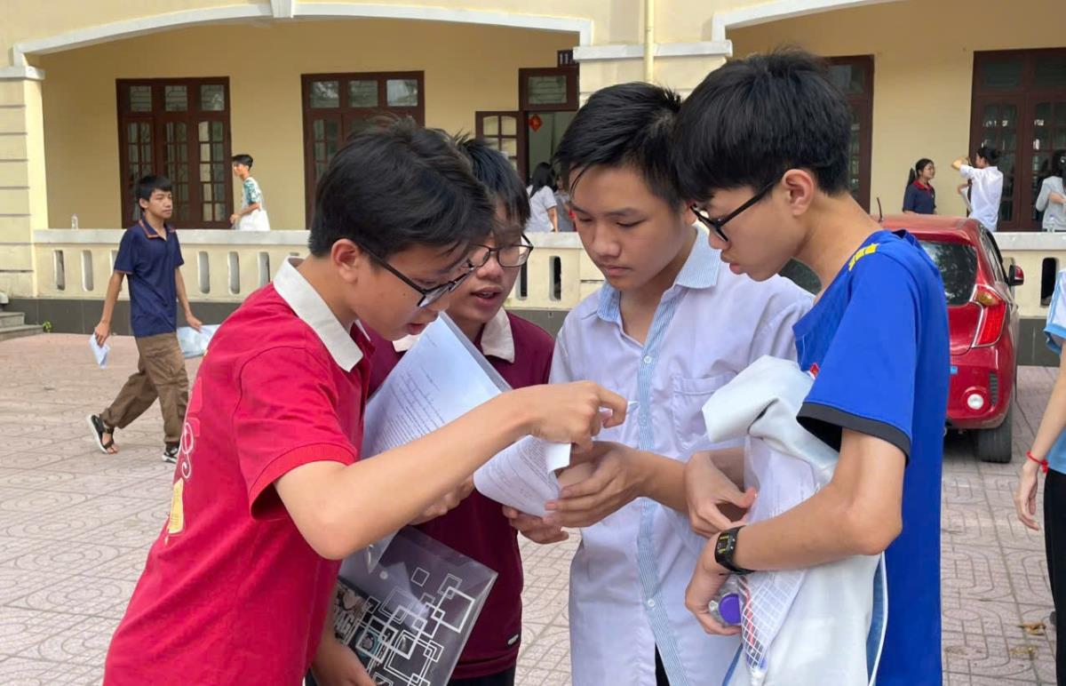 Nội dung phản ánh của phụ huynh được đăng lên mạng xã hội.