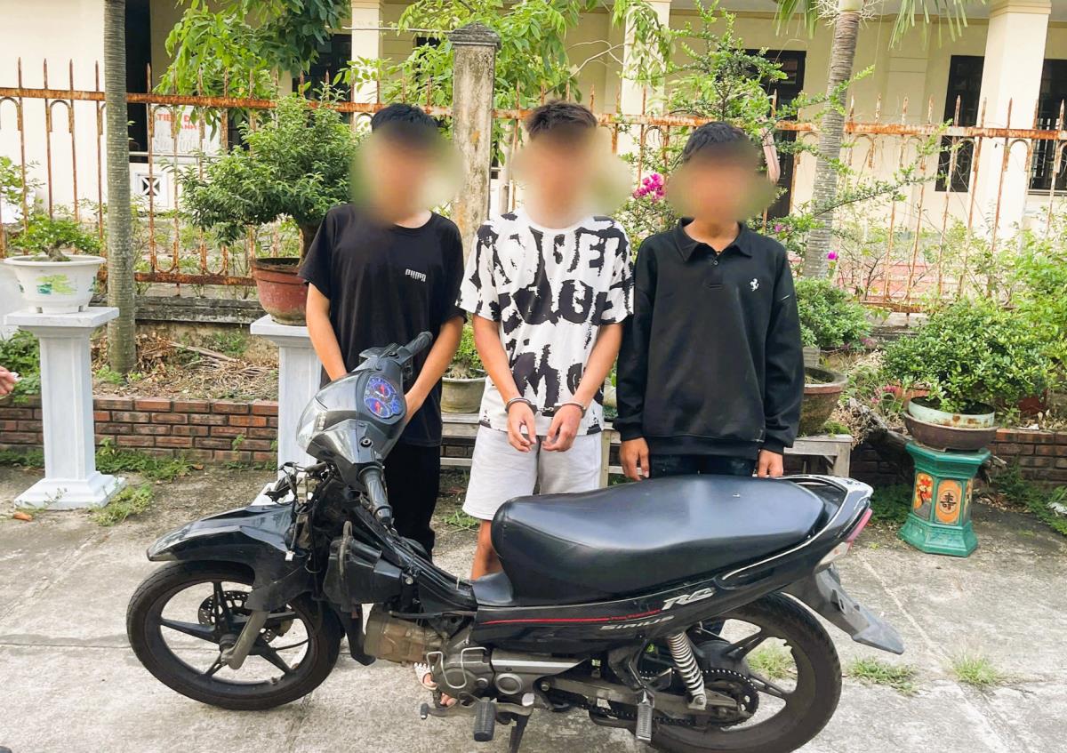 Hồ Công Danh, Phạm Công Hậu và Nguyễn Văn Huy Hoàng