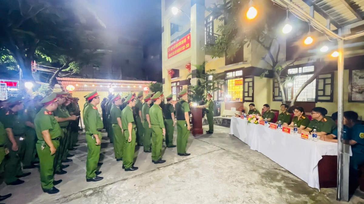 Các đơn vị tổ chức ra quân biểu dương lực lượng trên các tuyến đường thuộc địa bàn phường An Khê.