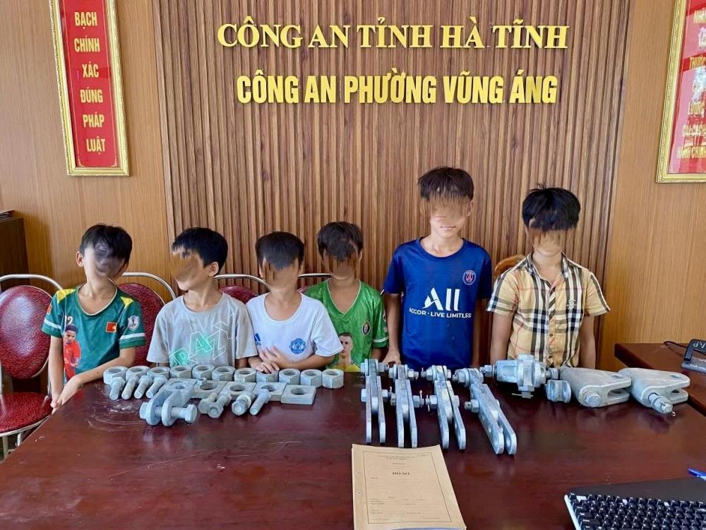 Cơ quan Công an và gia đình, nhà trường đang phối hợp giáo dục nhóm thiếu niên vi phạm.