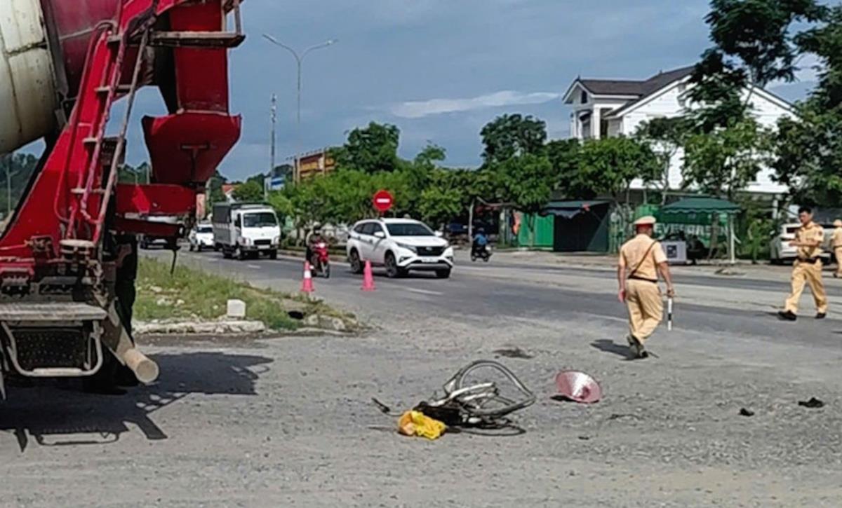 Hiện trường nơi xảy ra vụ TNGT.