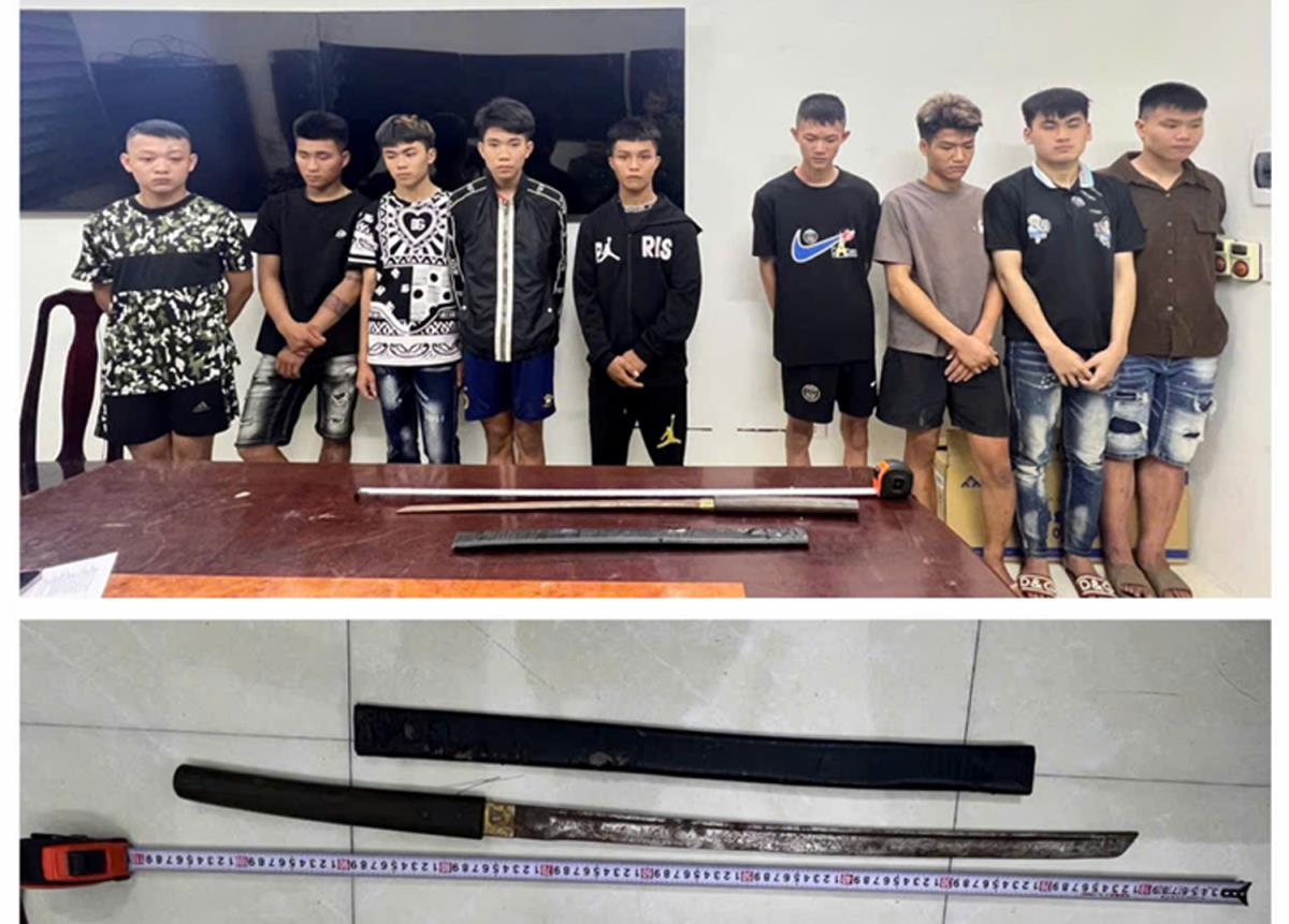 Các đối tượng cùng tang vật liên quan.