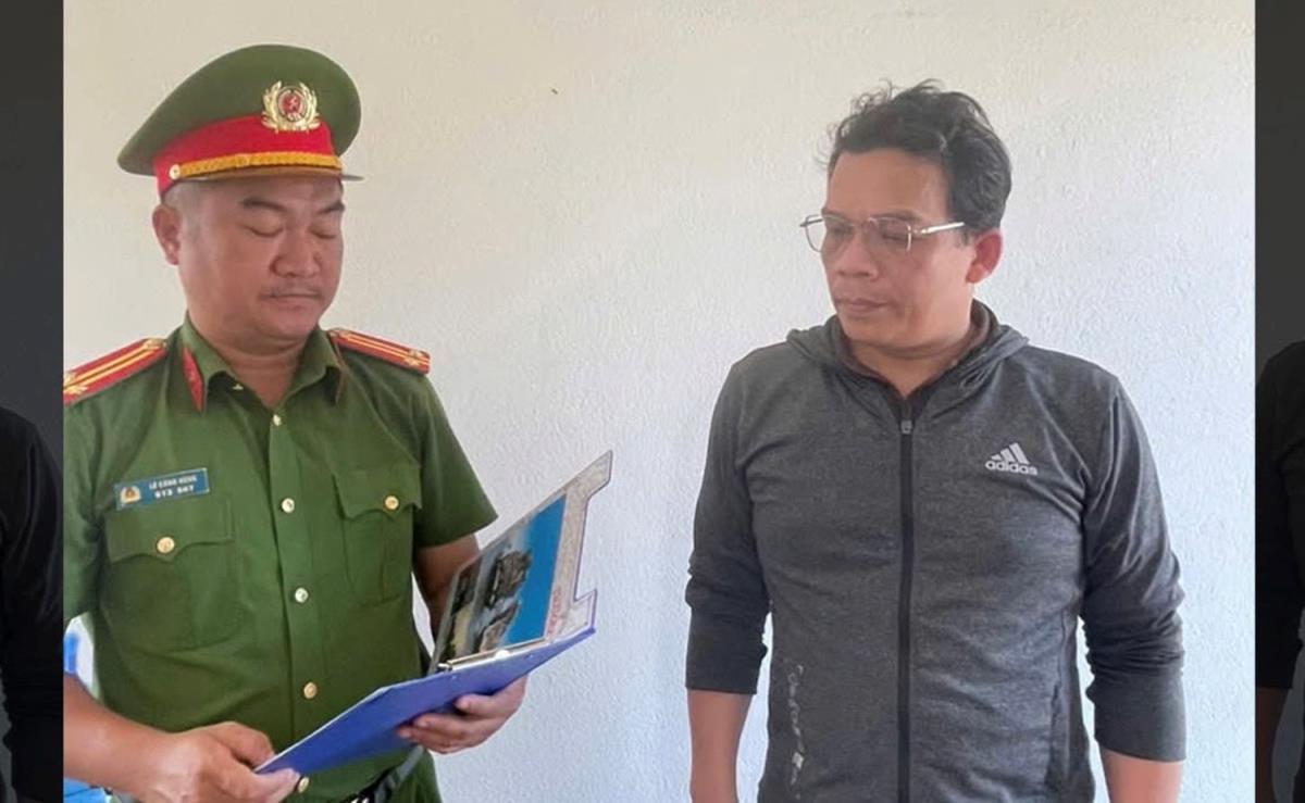 Đối tượng Nguyễn Viết Đông bị bắt giữ.