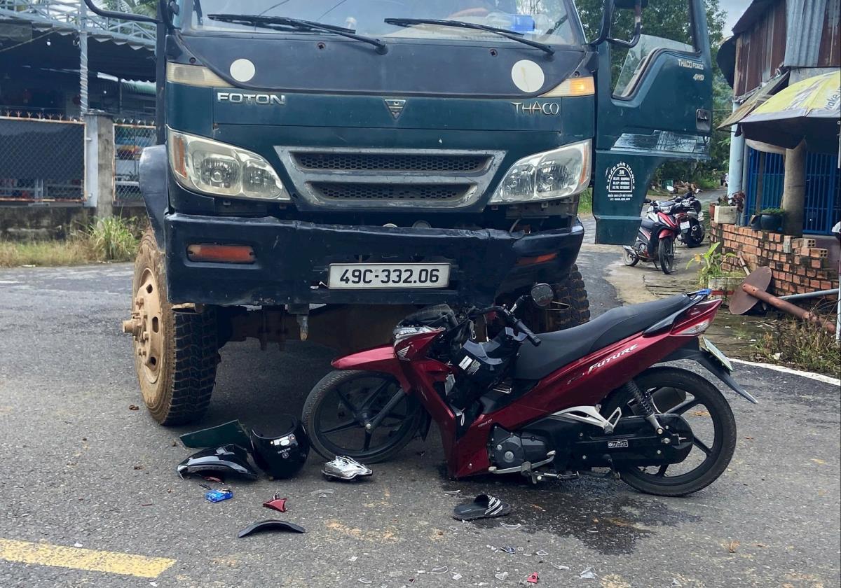 Hiện trường vụ tai nạn tại xã Bình Sơn.